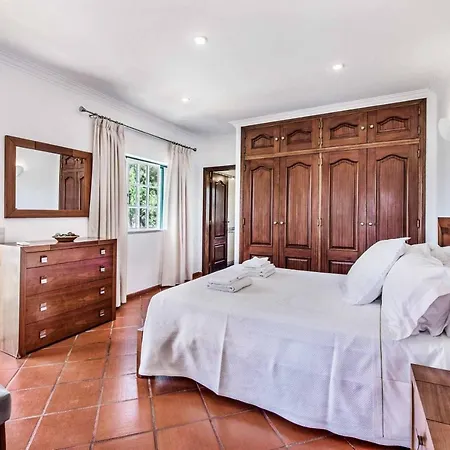 Vargues Villa *